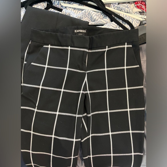 Express columnist crop pants in checker - Picture 3 of 4